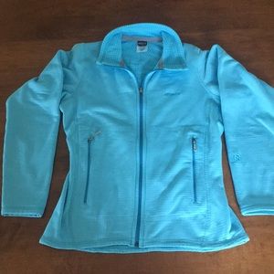 Robin’s egg blue Patagonia fleece.
